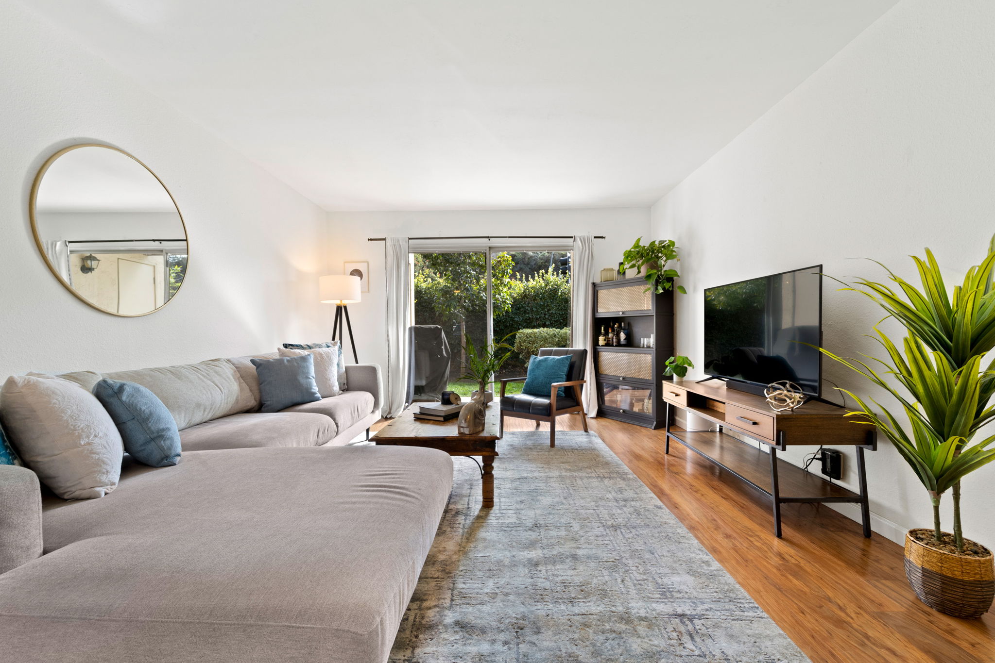 Carlsbad California luxury coastal real estate and beach properties